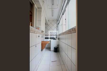 Apartamento para alugar com 110m², 3 quartos e 1 vagaÁrea de Serviço