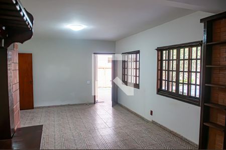 sala de casa para alugar com 2 quartos, 650m² em Taquara, Rio de Janeiro