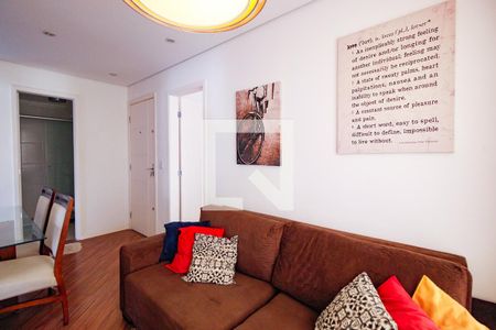 Sala de apartamento à venda com 3 quartos, 55m² em Vila Amália (zona Norte), São Paulo