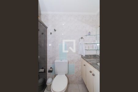 Apartamento à venda com 82m², 2 quartos e 2 vagasBanheiro da Suíte