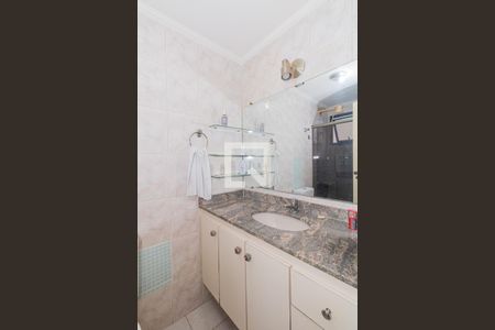 Apartamento à venda com 82m², 2 quartos e 2 vagasBanheiro da Suíte