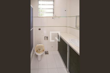 Casa de condomínio para alugar com 111m², 3 quartos e 2 vagasBanheiro Suíte