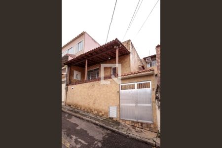 Casa de condomínio para alugar com 111m², 3 quartos e 2 vagasFachada