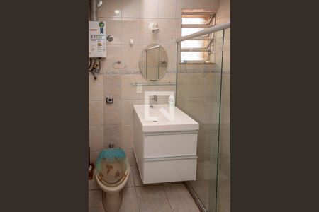 Casa de condomínio para alugar com 111m², 3 quartos e 2 vagasBanheiro