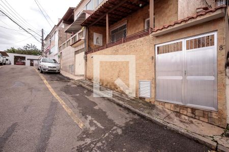 Casa de condomínio para alugar com 111m², 3 quartos e 2 vagasVagas