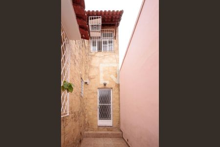 Casa de condomínio para alugar com 111m², 3 quartos e 2 vagasEntrada de Serviço