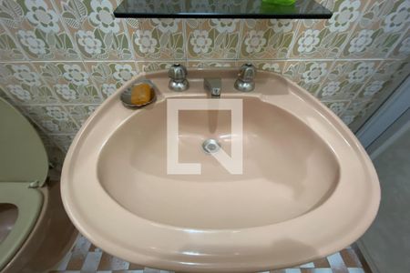 Casa à venda com 160m², 2 quartos e 2 vagasDetalhe do banheiro 1