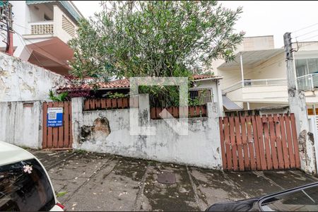 Casa para alugar com 218m², 4 quartos e 3 vagasEntrada