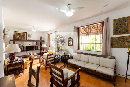 Sala de casa à venda com 4 quartos, 218m² em Icaraí, Niterói