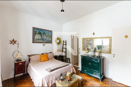 Casa para alugar com 218m², 4 quartos e 3 vagasSuite 