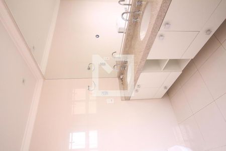 Banheiro da Suíte de apartamento para alugar com 5 quartos, 250m² em Santana, São Paulo