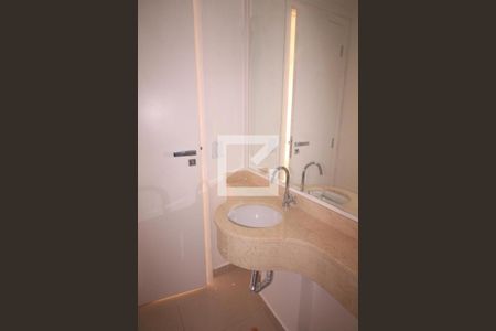 Apartamento para alugar com 250m², 4 quartos e 4 vagasLavabo
