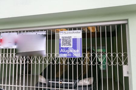 Casa para alugar com 150m², 3 quartos e 3 vagas Casa para alugar com 150m², 3 quartos e 3 vagasFachada