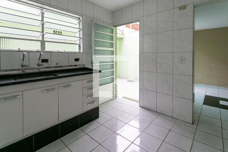 Casa para alugar com 150m², 3 quartos e 3 vagas Casa para alugar com 150m², 3 quartos e 3 vagasCozinha