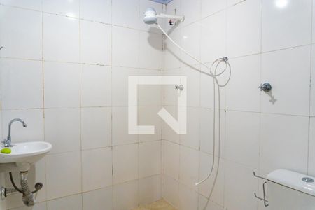 Banheiro de casa para alugar com 1 quarto, 45m² em Jardim Oriental, São Paulo