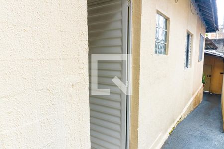 Casa para alugar com 45m², 1 quarto e sem vagaÁrea comum - Quintal