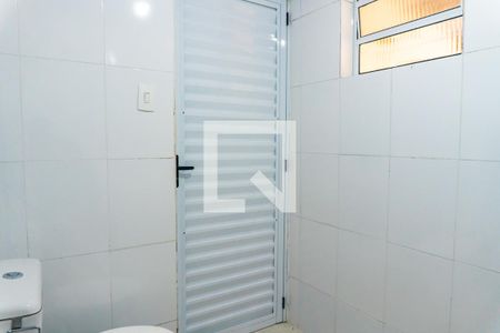 Banheiro de casa para alugar com 1 quarto, 45m² em Jardim Oriental, São Paulo