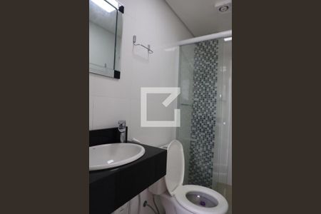 Banheiro 2 de apartamento para alugar com 2 quartos, 65m² em Canasvieiras, Florianópolis