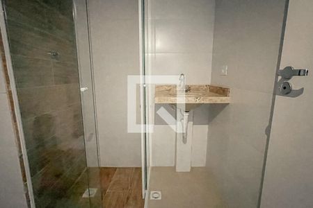 banheiro de apartamento para alugar com 1 quarto, 41m² em Vila Medeiros, São Paulo