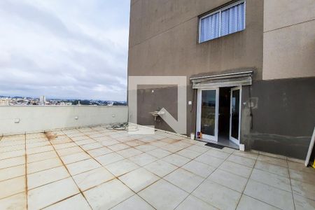 Apartamento à venda com 140m², 2 quartos e 2 vagasCobertura