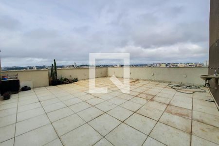 Apartamento à venda com 140m², 2 quartos e 2 vagasCobertura