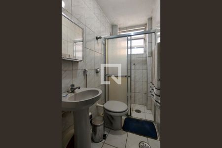 Banheiro de kitnet/studio para alugar com 1 quarto, 35m² em Aviação, Praia Grande