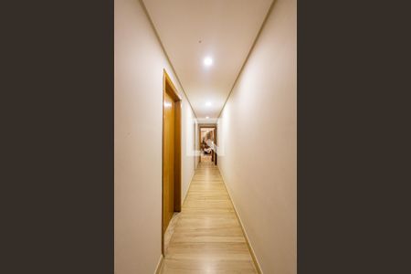 Apartamento à venda com 92m², 2 quartos e 1 vaga Apartamento à venda com 92m², 2 quartos e 1 vagaCorredor
