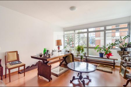Sala de apartamento para alugar com 3 quartos, 138m² em Paraíso, São Paulo