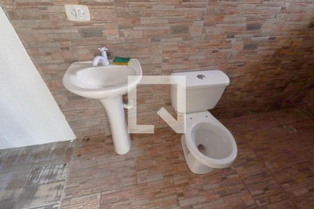 Casa de condomínio para alugar com 140m², 3 quartos e 2 vagasBanheiro da Suite 1