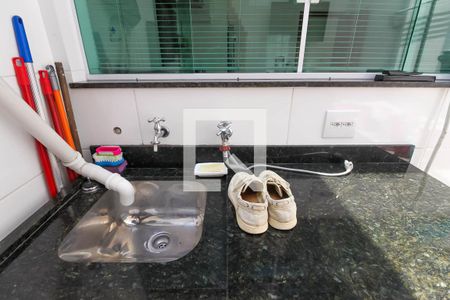 Casa à venda com 110m², 3 quartos e 2 vagasÁrea de Serviço