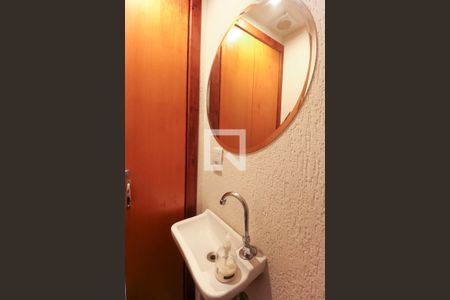 Lavabo de casa à venda com 3 quartos, 110m² em Jardim Ana Rosa, São Paulo