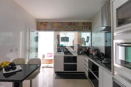 Casa à venda com 110m², 3 quartos e 2 vagasCozinha