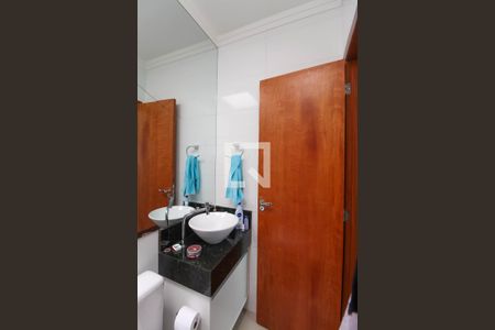 Casa à venda com 110m², 3 quartos e 2 vagasBanheiro da Suíte 2