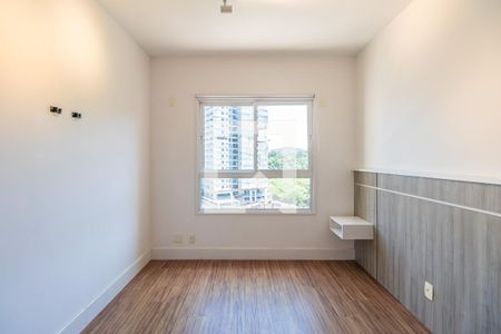 Suíte de apartamento para alugar com 1 quarto, 62m² em Empresarial 18 do Forte, Barueri