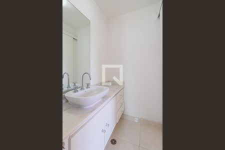 Banheiro da Suíte de apartamento para alugar com 1 quarto, 62m² em Empresarial 18 do Forte, Barueri