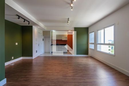 Sala de apartamento para alugar com 1 quarto, 62m² em Empresarial 18 do Forte, Barueri