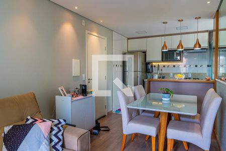 Sala de apartamento à venda com 2 quartos, 47m² em Vila Marieta, Campinas