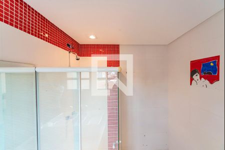 Casa à venda com 409m², 6 quartos e 6 vagasBanheiro do quarto 4