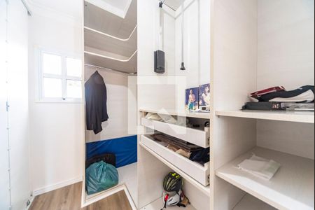 Casa à venda com 409m², 6 quartos e 6 vagasCloset do quarto 4