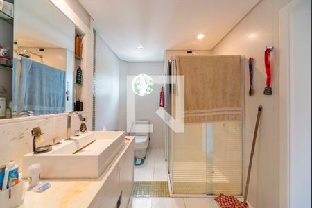 Casa à venda com 409m², 6 quartos e 6 vagasbanheiro do Quarto 1