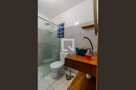 Casa para alugar com 330m², 5 quartos e 2 vagasPrimeira Casa - Banheiro