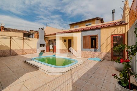 Casa para alugar com 330m², 5 quartos e 2 vagasQuintal