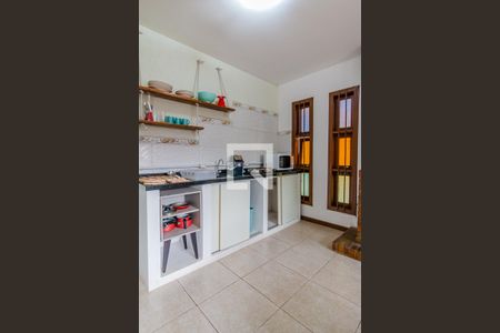 Casa para alugar com 330m², 5 quartos e 2 vagasPrimeira Casa - Sala/Cozinha