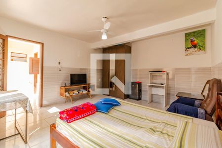 Casa para alugar com 330m², 5 quartos e 2 vagasSegunda Casa (Fundos) - Sala/Dormitório