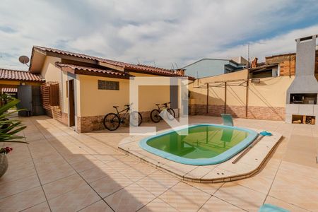 Casa para alugar com 330m², 5 quartos e 2 vagasQuintal