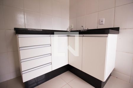 Apartamento para alugar com 56m², 3 quartos e 1 vagaDetalhe da cozinha