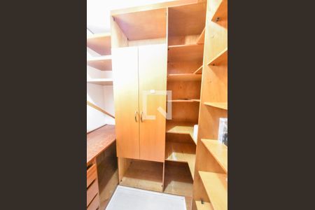 Apartamento para alugar com 314m², 3 quartos e 4 vagasQuarto de Serviços 01