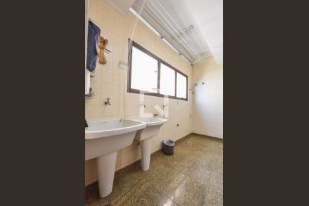 Apartamento para alugar com 314m², 3 quartos e 4 vagasLavanderia