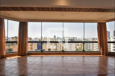 Apartamento para alugar com 314m², 3 quartos e 4 vagasVaranda