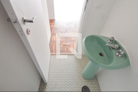 Lavabo de apartamento para alugar com 2 quartos, 175m² em Higienópolis, São Paulo